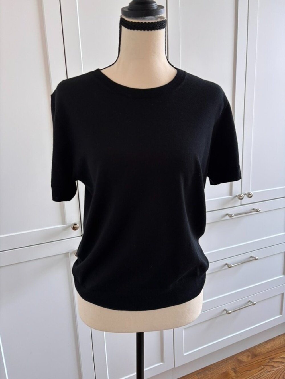 Aritzia Babaton Black Wool Short Sleeve Sweater | Size M | 100% Wool | Never Wor